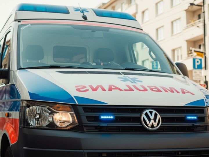 Uwaga na lód! Policja apeluje o ostrożność na zamarzniętych zbiornikach wodnych